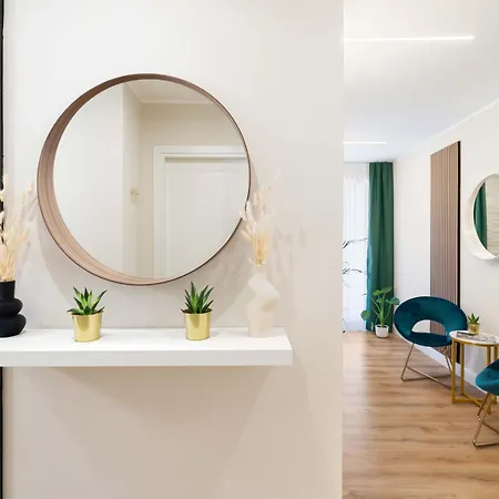 Albadea Deluxe Gasthuis 4*