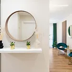 Albadea Deluxe Πανσιόν 4*
