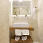 Albadea Deluxe Πανσιόν