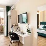 Albadea Deluxe Konukevi 4*